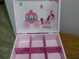Caixa Tema Infantil Rosa 6 divisórias