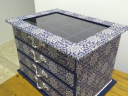 Caixa 3 Gavetas e Superior com divisorias Tampa Vidro